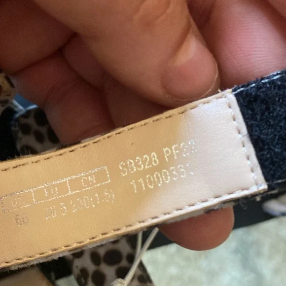 Stuart Weitzman sandals - Picture 17 of 17